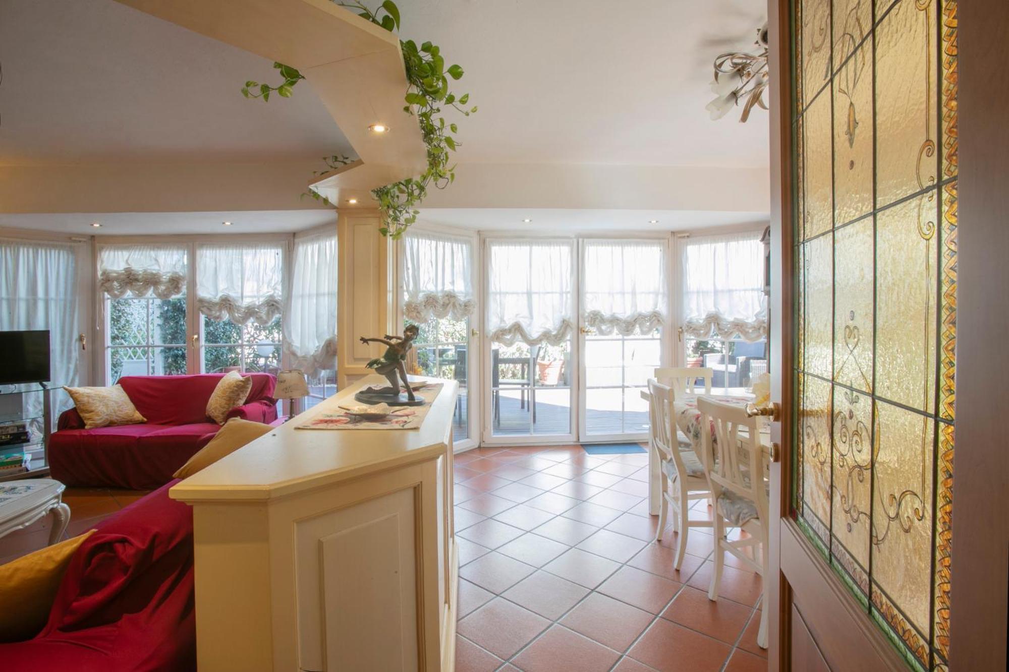 Maison Renée Viareggio Extérieur photo